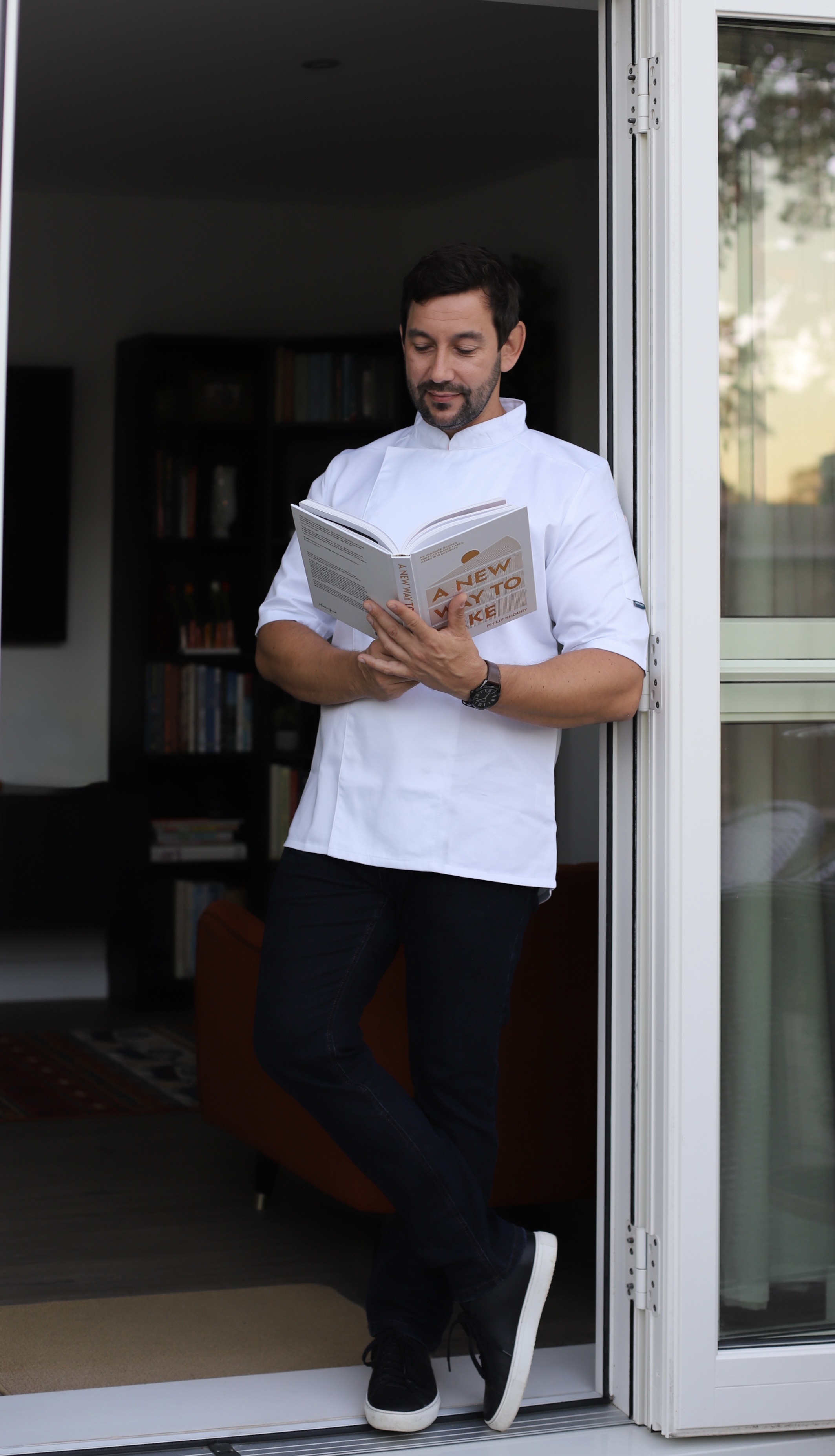 Istvan, pâtissier and founder of Sweet Passion Cakes